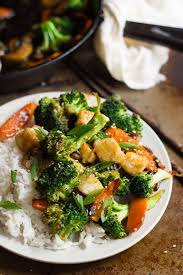 Winter Vegetable Stir Fry With Crispy Tofu By Ohmyveggies Com Recipe Winter Vegetables Tofu Stir Fry