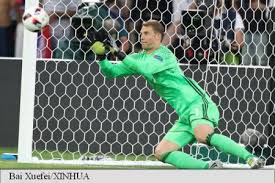 Aplicați acest lucru timp de 3 minute eliminați rapid placa și tartrul din dinți youtube in 2020 food camembert. Cine Au Fost DesemnaÈ›i Cei Mai Buni Portari Ai Anului De Iffhs