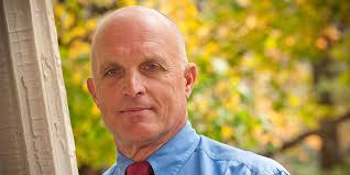 Retiring faculty recognized with Simon Carson Wells Medal