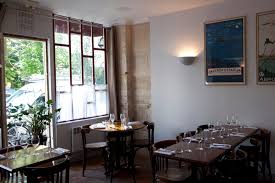 Le Bouchon Et L Assiette Restaurant Paris 17e Bistrot Le Bouchon Et L Assiette Paris 17e Une Perle A Saisir Le Blog De Gilles Pudlowski Les Pieds Dans Le Plat