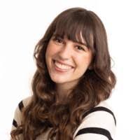 Kathy Deangelis's Instagram, Twitter & Facebook