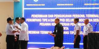 Berapa sih gaji anggota bawas. Petugas Jembatan Timbang Jadi Pns Pusat Kemenhub Siapkan Rp 1 Triliun Halaman All Kompas Com