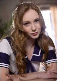 Vicki Wade's Instagram, Twitter & Facebook