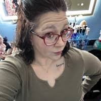 Cassie Chamberlain's Instagram, Twitter & Facebook