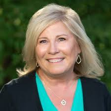 Terri Calhoun's Instagram, Twitter & Facebook