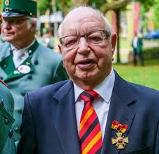 Auszeichnungsreigen bei den Paderborner Bürgerschützen