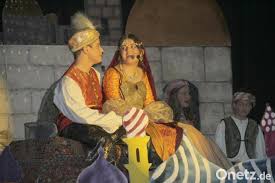 Sie laden alle ihre freunde ein. Aladin Und Die Wunderlampe D Lustigen Konrader