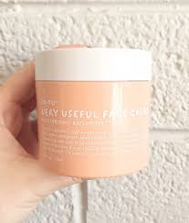 Ele Health Beauty Alex Reviews Go To Skincare The Peachiest Range You Ll Ever Need Skin Care Lightweight Moisturizer Face Cream