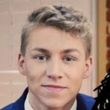 Aaron Coles's Instagram, Twitter & Facebook