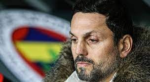 1975 almanya doğumlu olan erol bulut, fenerbahçe'nin şu anki teknik direktörüdür. Erol Bulut Fenerbahce Boldmedya