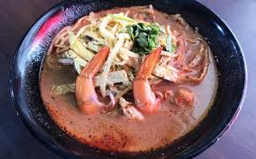 A bowl of curry laksa can only deliciously shine with the use a spoon to scoop out all the goodness. 5 Sarawak Laksa Joints In Kl Pj Ranked Free Malaysia Today Fmt