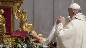 Popes Christmas Mass 2021 Pope At Christmas Mass Jesus Comes As A Child To Make Us Children Of God Vatican News