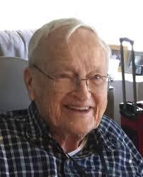 Laura Rolfes's Instagram, Twitter & Facebook