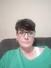 Should I keep my new short hairstyle with an undercut?