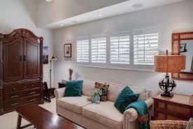 The penthouse unit is 2900 sf of space (including lanai), and is the full third floor of one of the low rise buildings. Maui Vacation Properties
