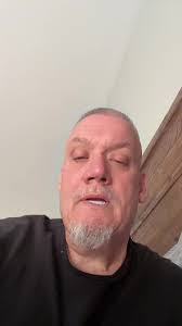 Eric Mellinger's Instagram, Twitter & Facebook