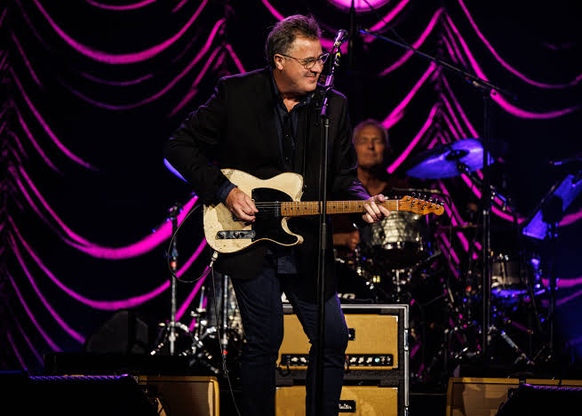 Vince Gill may have country roots, but he's not just a country guy - The Boston Globe