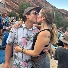 Liza Phelan and David Embry's Wedding Website