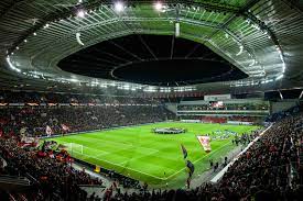 Jun 26, 2021 · renowned sky sports journalist fabrizio romano revealed on the arsenal lounge podcast (via read west ham) that david moyes' side is competing with bayer leverkusen for eddie nketiah's signature. Bayer 04 Leverkusen On Twitter Best Fans Best Stadium