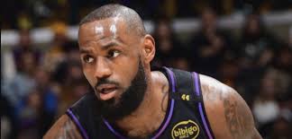 LeBron James and a gigantic story that keeps getting bigger