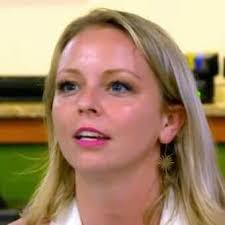 Margo Singleton's Instagram, Twitter & Facebook