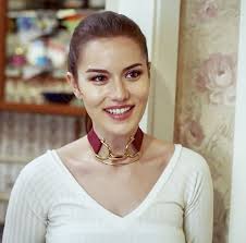 Tv100'de yer alan habere göre, fahriye evcen masumlar apartmanı. Fahriye Evcen