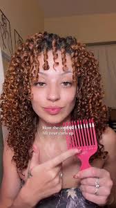 How to Use Curly Hair Lift Comb