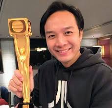 张智轩,香港男演员,前无线电视基本艺人合约艺员.代表作品《十兄弟》.4月4日48岁诞辰.㊗️生日快乐🎂