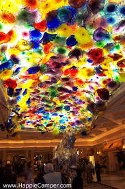 Dale Chihuly Ceiling Of The Lobby In The Bellagio So Beatiful Glass Art Chihuly Umbrella Art