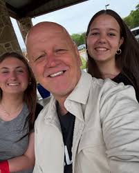 Scott Burks (@scottburks) • Instagram photos and videos