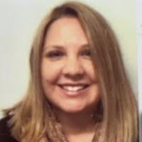 Renee Gates's Instagram, Twitter & Facebook