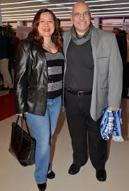 Rasim öztekin adlı sanatçının yer aldığı bütün filmler ve varsa gelecek projelerini bu sayfada bulabilirsiniz. Rasim Oztekin Yere Kapaklandi Son Dakika Magazin Haberleri