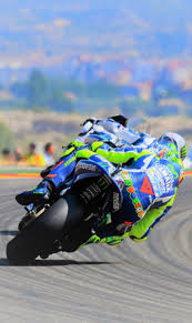 Valentino rossi hd wallpaper,valentino rossi birthday,wallpaper hd,vr 46 logo,vr 46 bike,vr46,motogp wallpaper hd 1080p 2017,46 racer images. Valentino Rossi E Jorge Lorenzo Valentino Rossi Valentino Rossi 46 Motogp Rossi