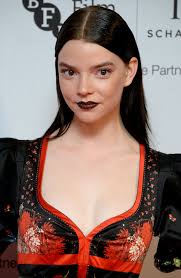 Anya Taylor-Joy's Beauty Evolution, From Indie Actress to Red Carpet  Standout