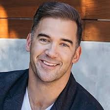 Amazon.in: Evan Carmichael: books, biography, latest update