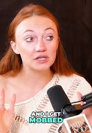 Amanda Cheesman's Instagram, Twitter & Facebook