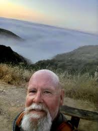 What is the installation date of the old gate at Eaton Canyon's Pinecrest  Gate entrance?