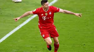 Latest on bayern munich forward robert lewandowski including news, stats, videos, highlights and more on espn Fc Bayern Rummenigge Vergleicht Robert Lewandowski Ronaldo Messi Und Gerd Muller Eurosport