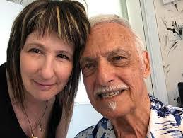 Sam Irving's Instagram, Twitter & Facebook