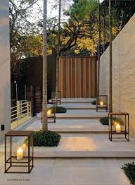 I Love The Asymmetry Of This Graduated Walkway Contemporary Landscape Design Backyard Garden Design Modern Landscaping