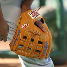 Cleaning and conditioning are the best ways to remove mold and mildew from a baseball. What Pros Wear Gloves From Last Night What Pros Wear