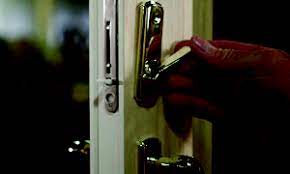 Andersen storm doors are constructed of lightweight aluminum. Andersen Window And Door Repair C L Ward