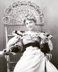 Evolution of women's fashion 1874-1909