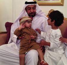 خليفة بن زايد ﺟﻌﻞ الله ﺍﻟﻌﺎﻓﻴﺔ ﻟﺒﺎﺳﻚ ﻭ ﺍﻟﺴﻌﺎﺩﺓ ﻃﺮﻳﻘﻚ ﻭ ﺍﻟﺘﻮﻓﻴﻖ ﺭﻓﻴﻘﻚ اللهم آمين اللهم ادم علينا الامن والامان وسائر بلاد المسلمين الامارات ابوظبي أبوظبي