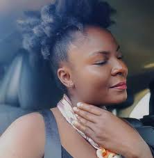 Kindly approve this admin. Hmmm.... I'm outside the country with my bf and  currently pregnant. He insists that his mother comes over when I deliver  instead of my mum. His mum visited