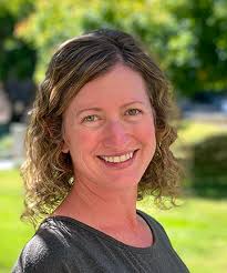 Jennifer Cato's Instagram, Twitter & Facebook