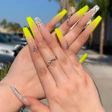 Top trendy fabulous manicure nails 201835+ gorgeous yellow nail art styles for pretty ladies what makes the yellow nail art styles fascinating is due to the varied fun styles that you just will produce with them. Pin On Acrylic Nail