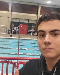 We had some fun swims and adventures this thanksgiving break! But we will  be excited to be back together and train as a team again💙💛  #whitmanswimming #whitmancollege #letsgoblues