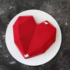 105 Otmetok Nravitsya 3 Kommentariev Torty Ekaterinburg Mama Kulinar V Instagram One Cake X3d One L Heart Shaped Cakes Beautiful Desserts Heart Cakes