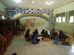 Hiasan kelas tema kemerdekaan indonesia. Jelang Hari Kemerdekaan Siswa Hias Kelas